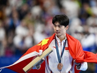 新王当立与老将回归，美国游泳巴黎奥运周期的权力更迭与最新动态
