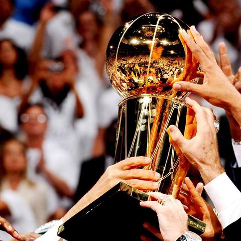 火箭勇士激战正酣，NBA最新消息揭示西部格局新变数