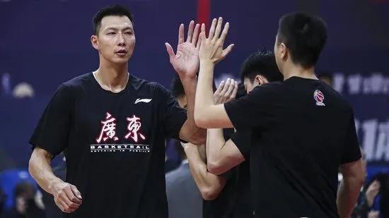 易建联2026年重返NBA?一场关于英雄迟暮与梦想不灭的讨论 易建联2026年重返NBA?一场关于英雄迟暮与梦想不灭的讨论